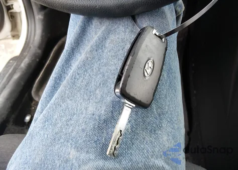 2019 Hyundai Veloster 2.0 z USA, uszkodzony, nr VIN KMHTG6AF9KU016946